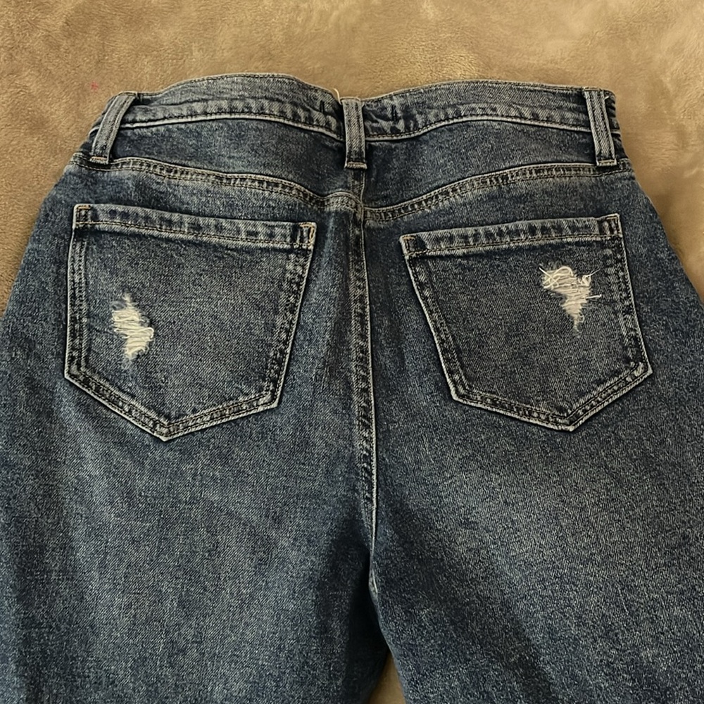 Ripped Jeans - Picture 5 of 5